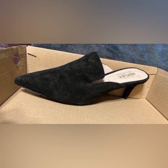 New Le Chateau Heels, size 8.5 - Picture 3 of 4